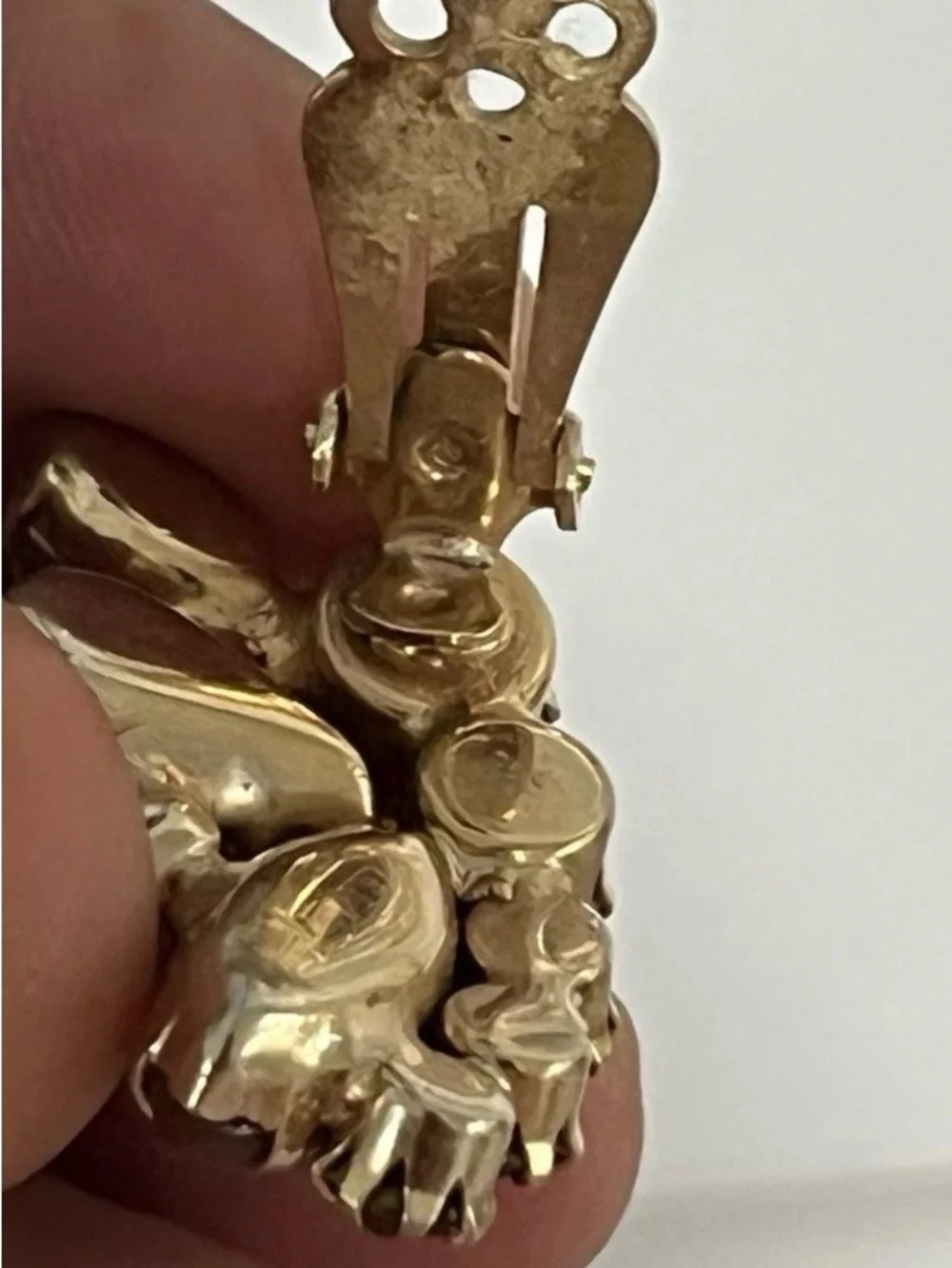 Vintage RARE Kramer New York SIGNED Clip On Earrings